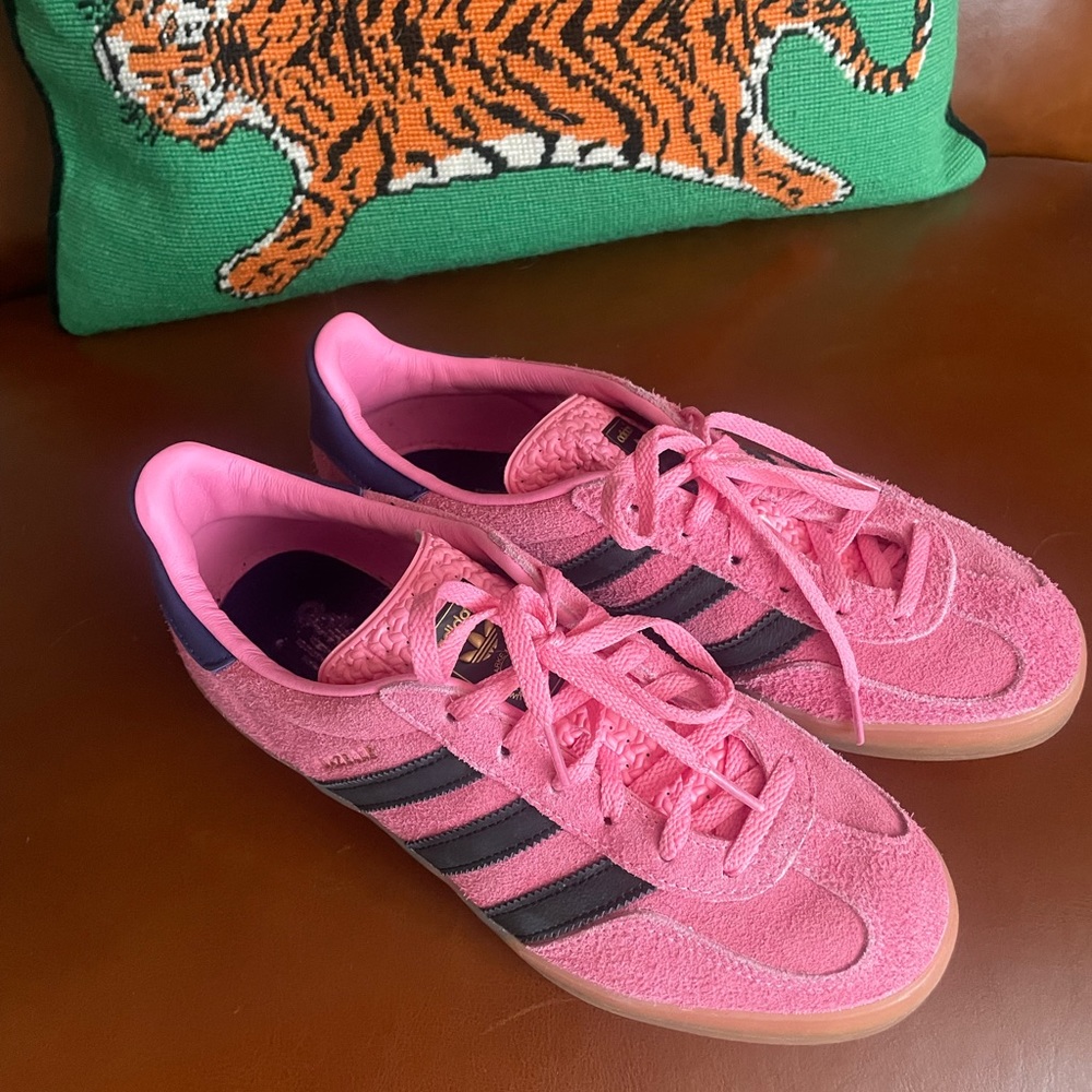 Pink adidas sambas
